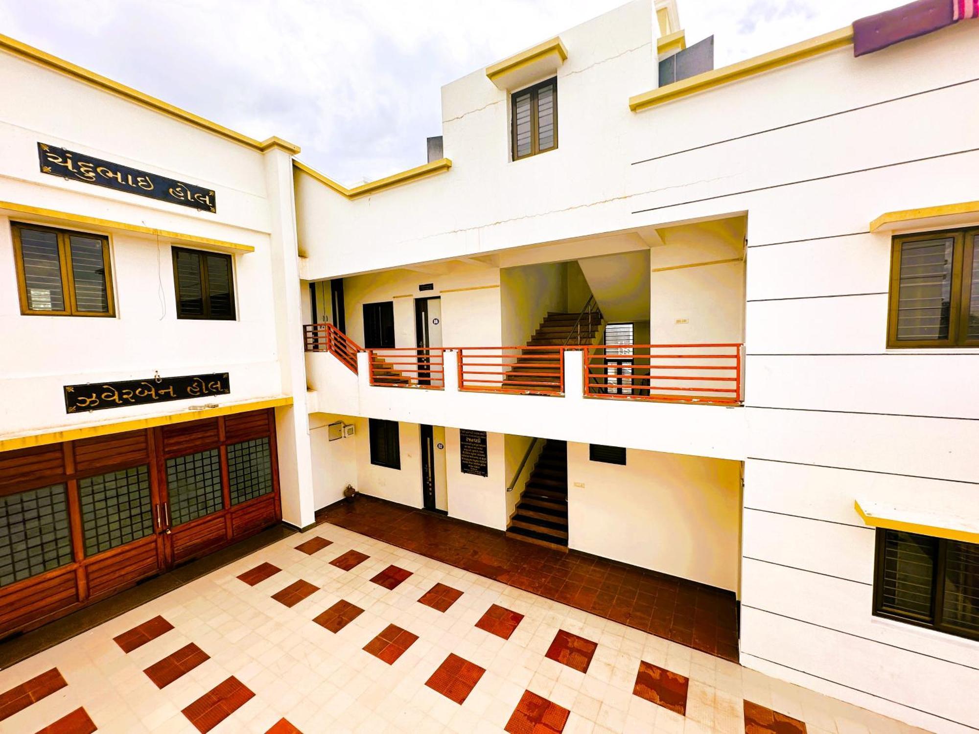 Ranjan Vadi Hotel Будж Екстериор снимка