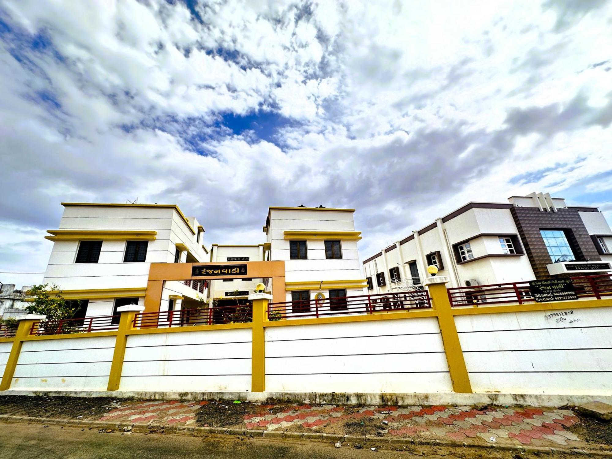 Ranjan Vadi Hotel Будж Екстериор снимка