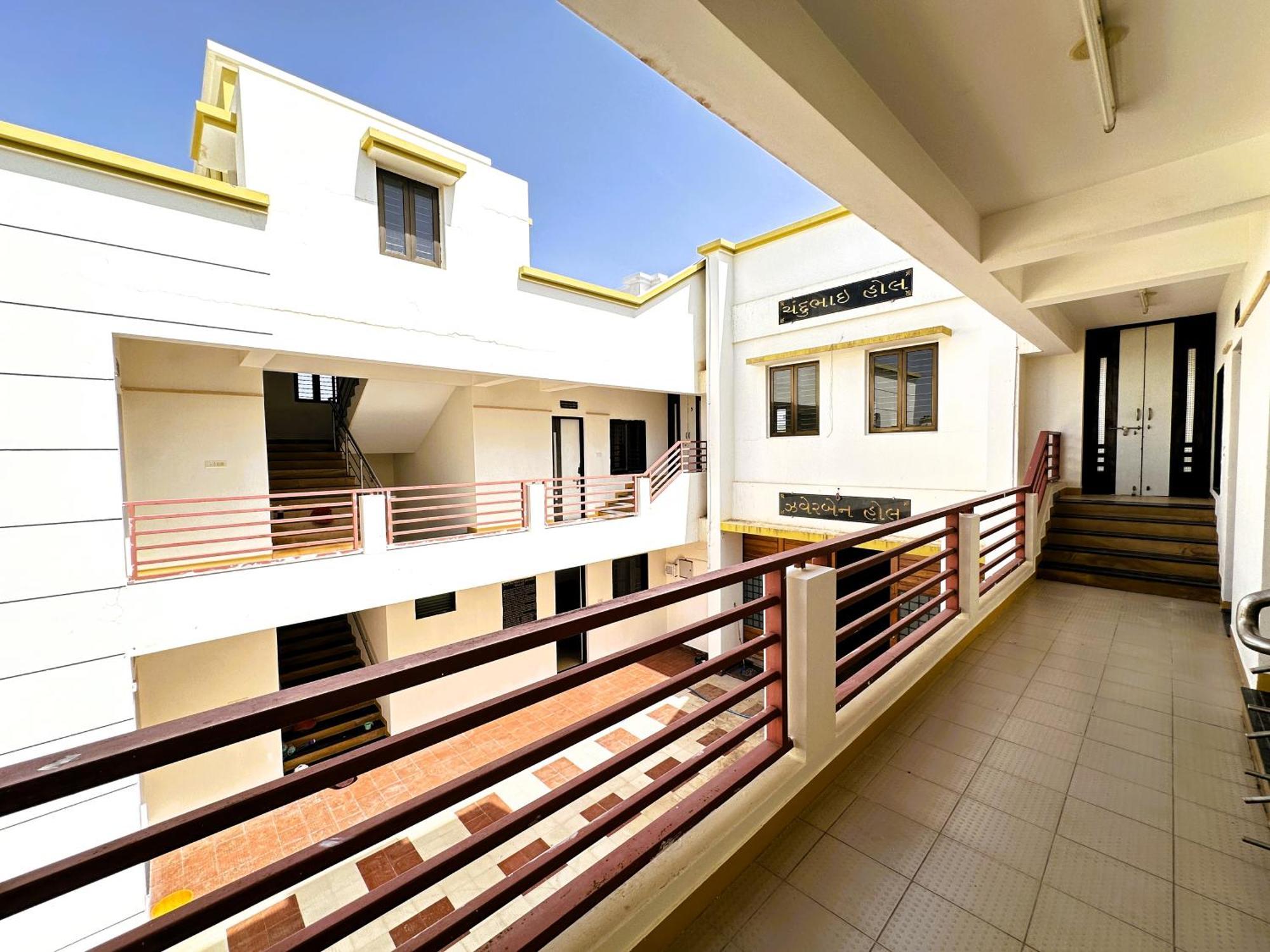 Ranjan Vadi Hotel Будж Екстериор снимка